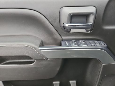 Used 2018 Chevrolet Silverado 1500 LT image 12