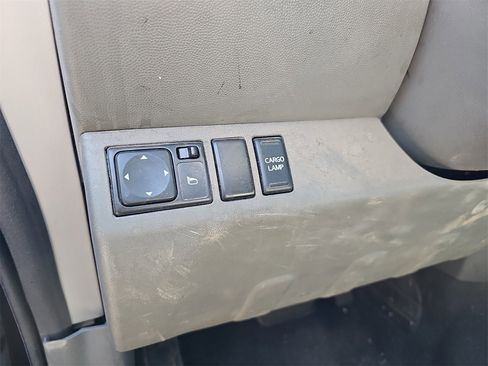 Used 2019 Nissan Frontier SL image 9