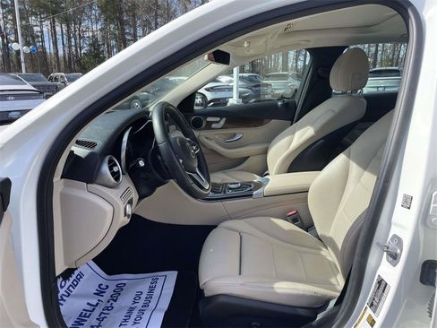 Used 2019 Mercedes-Benz C 300 Sedan image 18