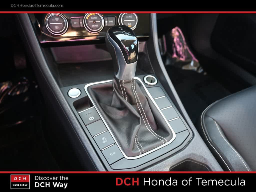 Used 2024 Volkswagen Jetta SE FWD image 11
