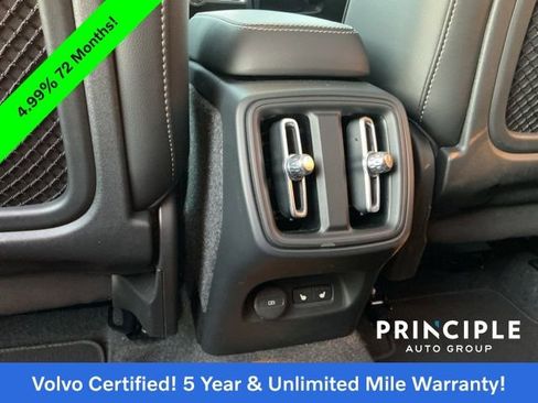 Certified 2025 Volvo XC40 B5 Core image 31