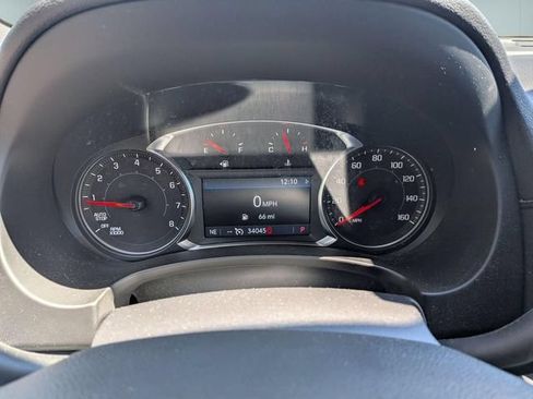 Used 2023 GMC Terrain SLT FWD image 17