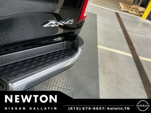 Used 2023 RAM 1500 Big Horn AWD/4WD image 4