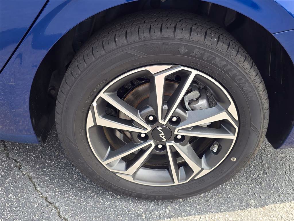 Used 2024 Kia Forte LXS w/ LXS Technology Package FWD image 32
