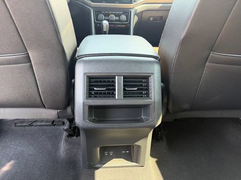 Used 2023 Volkswagen Atlas Cross Sport SE AWD/4WD image 21