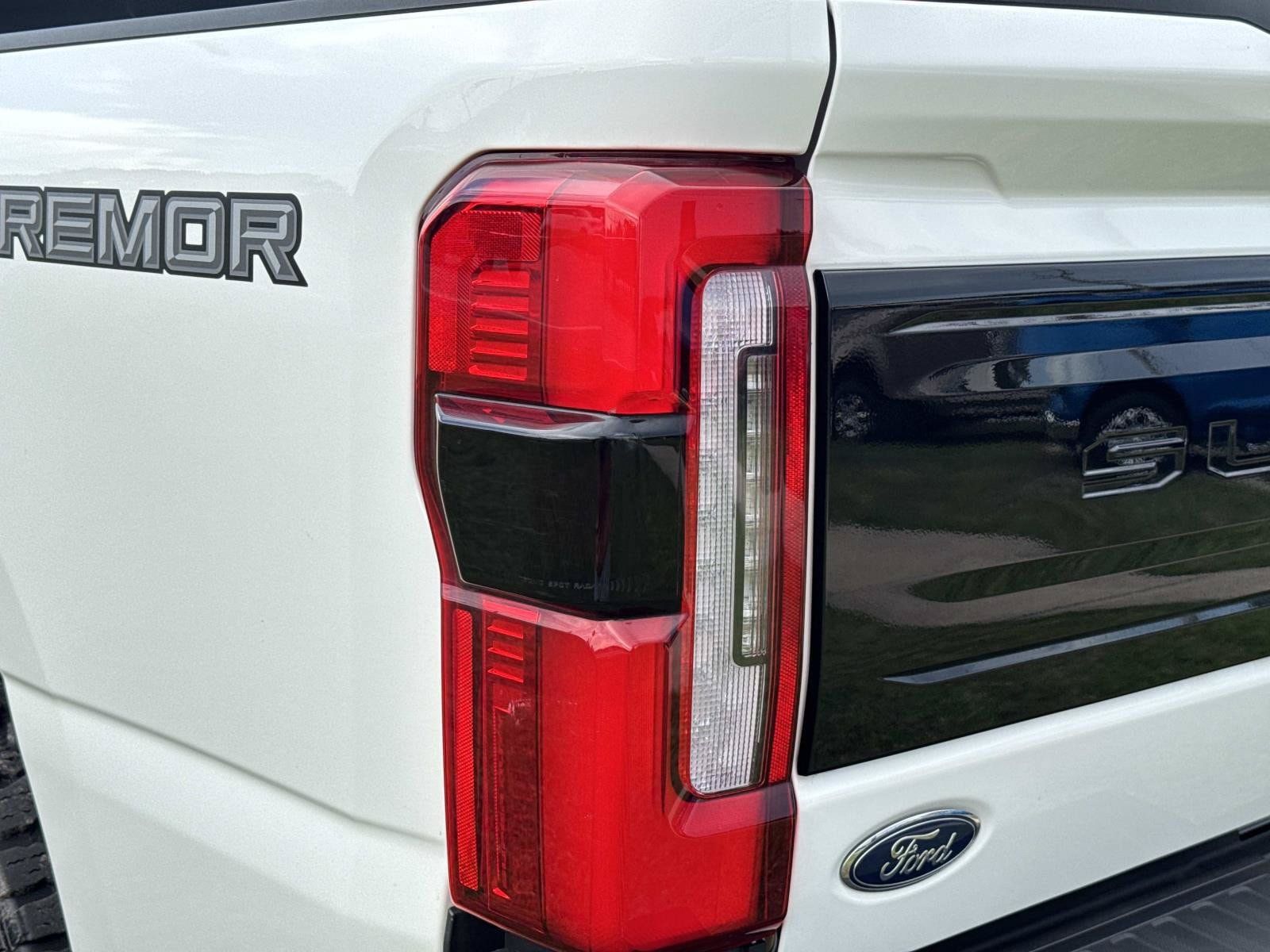 Used 2025 Ford F250 Platinum w/ Tremor Off-Road Package AWD/4WD image 10