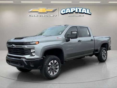 Used 2025 Chevrolet Silverado 2500 Custom w/ Custom Value Package AWD/4WD image 1