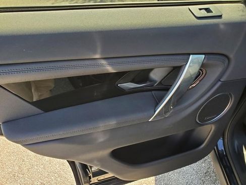 Used 2025 Land Rover Discovery Sport S image 13