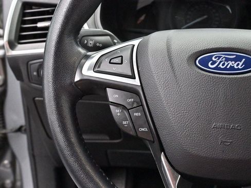 Used 2022 Ford Edge Titanium AWD/4WD image 21