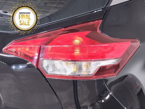 Used 2020 Nissan Kicks SV image 13