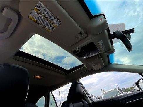 Used 2021 Subaru Outback Limited image 22