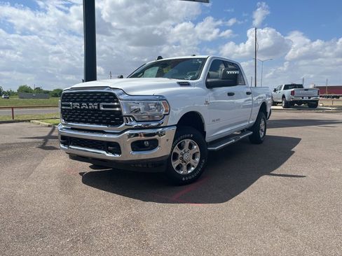 Used 2024 RAM 2500 Big Horn w/ Off Road Package image 2