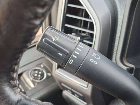 Used 2019 Ford F150 XLT w/ Equipment Group 302A Luxury AWD/4WD image 25