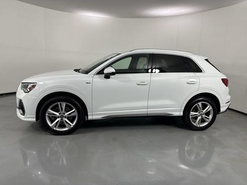 Used 2020 Audi Q3 2.0T Premium Plus AWD/4WD image 2
