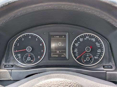Used 2016 Volkswagen Tiguan S FWD image 10