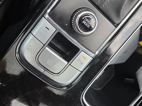 Used 2025 Kia Telluride S FWD image 39