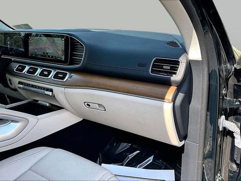 Certified 2023 Mercedes-Benz GLS 450 4MATIC image 30