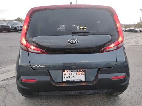Used 2020 Kia Soul LX image 11