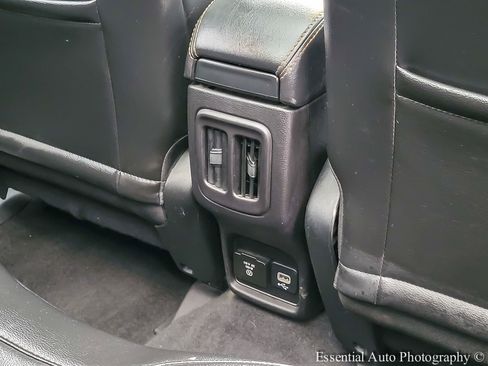 Used 2019 Jeep Compass Limited AWD/4WD image 26