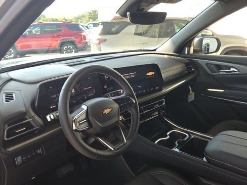 New 2026 Chevrolet Traverse LT w/ Driver Confidence Package image 12