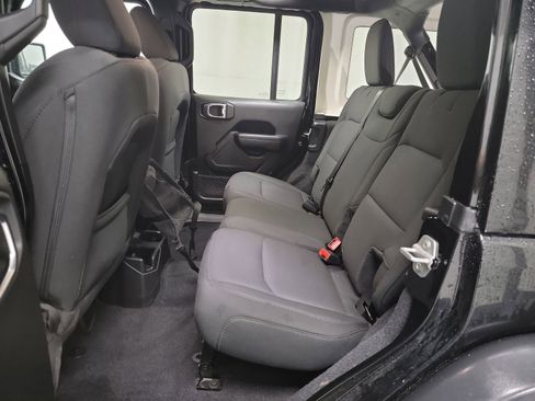 Used 2023 Jeep Wrangler Unlimited Sport image 28