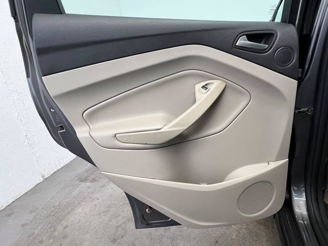 Used 2014 Ford C-MAX SEL w/ Equipment Group 302A FWD image 9