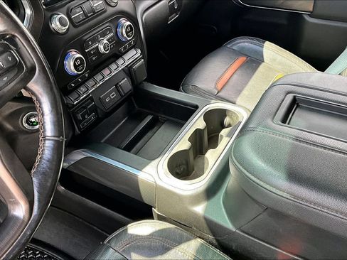 Used 2021 GMC Sierra 1500 AT4 AWD/4WD image 18