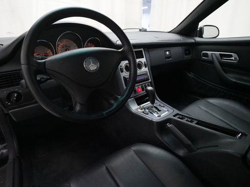 Used 2002 Mercedes-Benz SLK 230 image 5