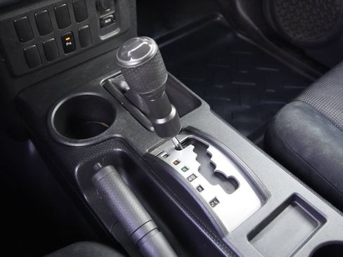 Used 2008 Toyota FJ Cruiser 4WD image 16