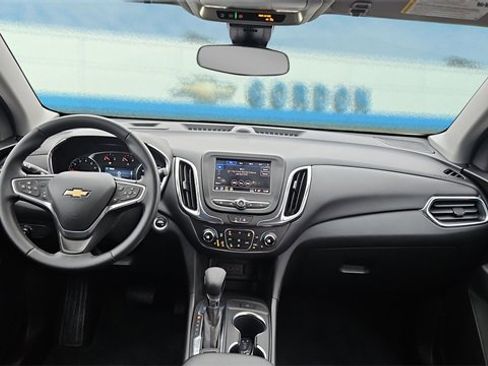 Used 2023 Chevrolet Equinox LT image 15