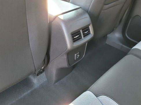 Used 2022 Chevrolet Equinox LT image 26