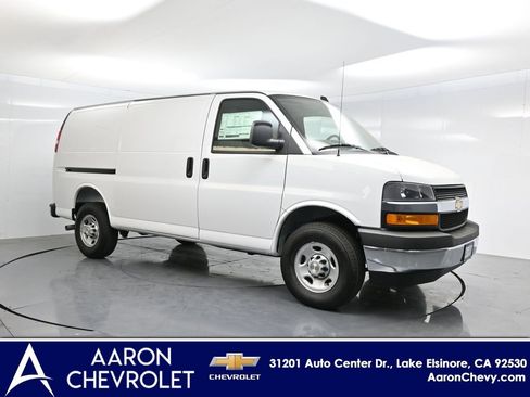 New 2025 Chevrolet Express 2500 w/ Driver Convenience Package RWD image 34