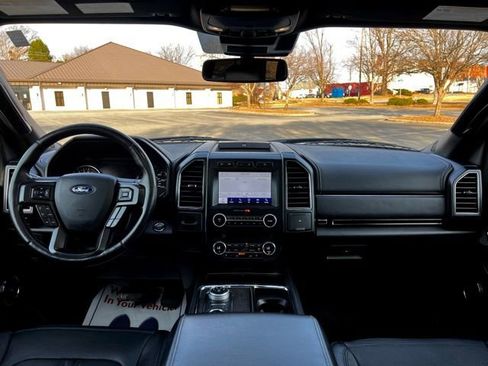 Used 2020 Ford Expedition Limited image 31