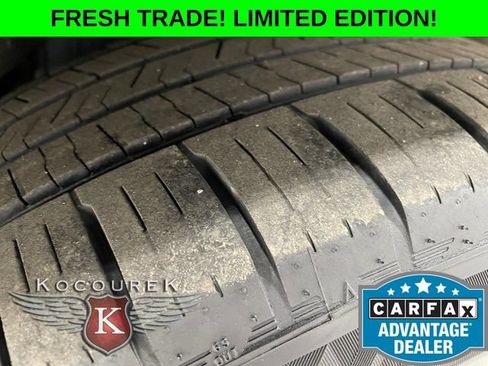 Used 2020 Ford Explorer Limited AWD/4WD image 8