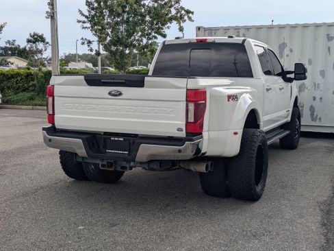 Used 2022 Ford F350 Lariat w/ Lariat Ultimate Package AWD/4WD image 5