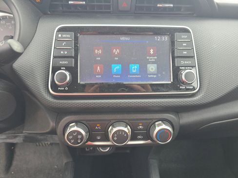 Used 2024 Nissan Kicks SV image 24