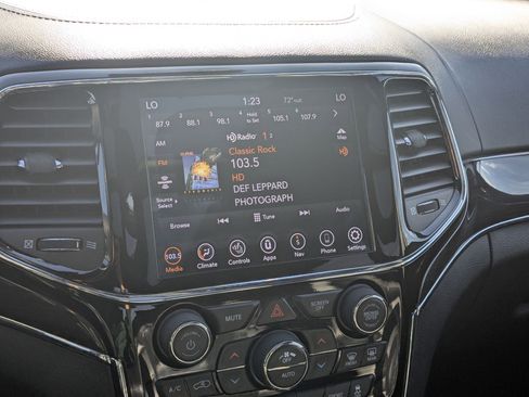 Used 2020 Jeep Grand Cherokee Overland image 23