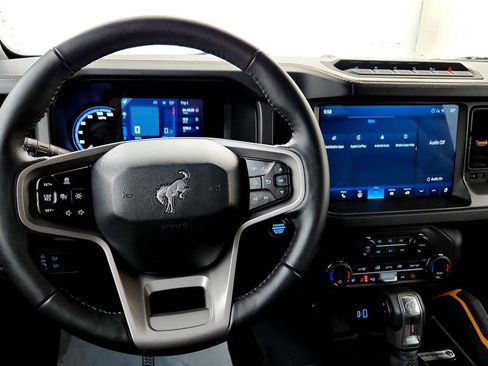 Used 2024 Ford Bronco Badlands image 26