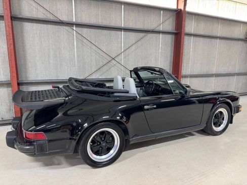 Used 1987 Porsche 911 Carrera RWD image 37