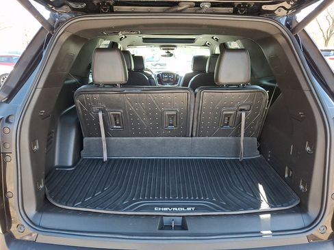 Used 2022 Chevrolet Traverse RS image 30