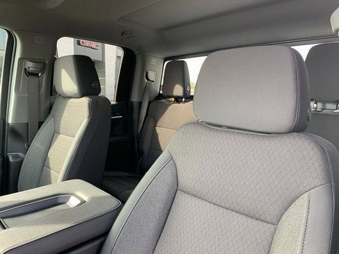 New 2026 GMC Sierra 1500 SLE w/ Preferred Package image 19