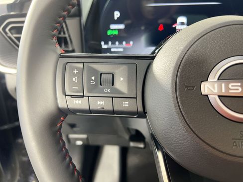 New 2025 Nissan Kicks SR image 12