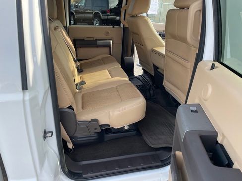 Used 2011 Ford F250 Lariat w/ Lariat Interior Pkg image 14