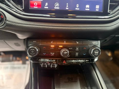 Used 2022 Dodge Durango GT AWD/4WD image 26