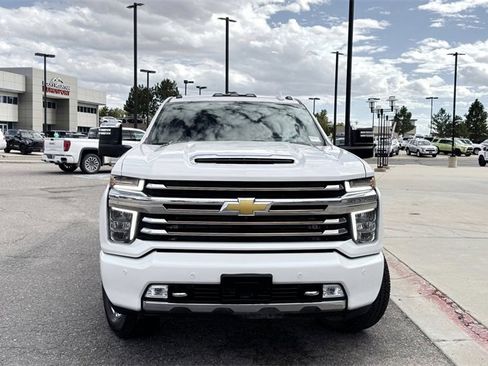 Used 2022 Chevrolet Silverado 2500 High Country w/ LPO, Hitch Package image 3