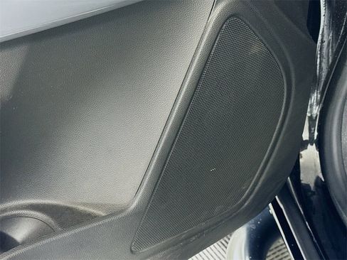 Used 2015 Chevrolet Colorado Z71 image 19