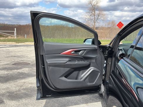 Used 2024 Chevrolet Equinox EV RS FWD image 10