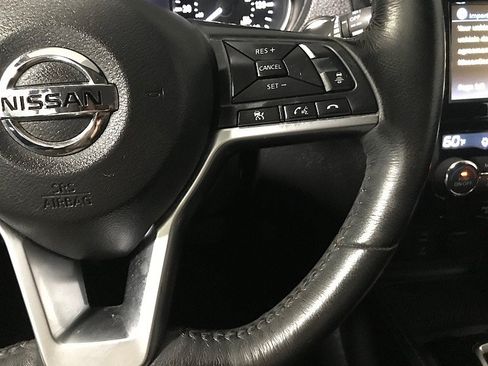 Used 2017 Nissan Rogue Sport SL w/ SL Premium Package AWD/4WD image 25