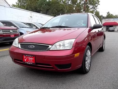 Used 2005 Ford Focus S image 1