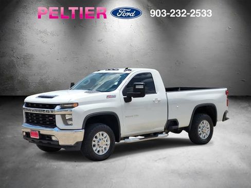 Used 2022 Chevrolet Silverado 2500 LT w/ Convenience Package AWD/4WD image 3